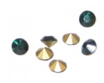 5mm Emerald pointed-back Rhinestone - 10 rhinestones 5mm Emerald pointed-back Rhinestone - 10 rhinestones