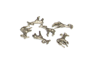16 x 12mm Giraffe Silver Metal Charm, 6 charms